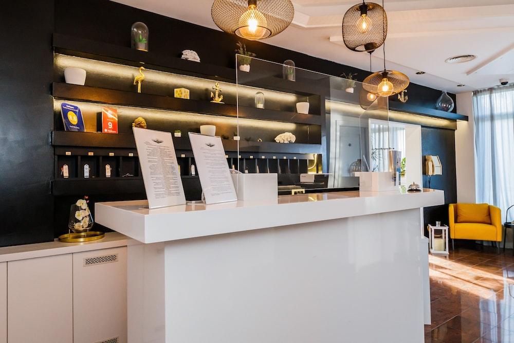 Hotel Villa Zarko Kaštel Stari Zewnętrze zdjęcie