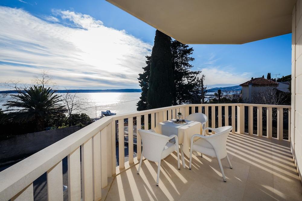 Hotel Villa Zarko Kaštel Stari Zewnętrze zdjęcie