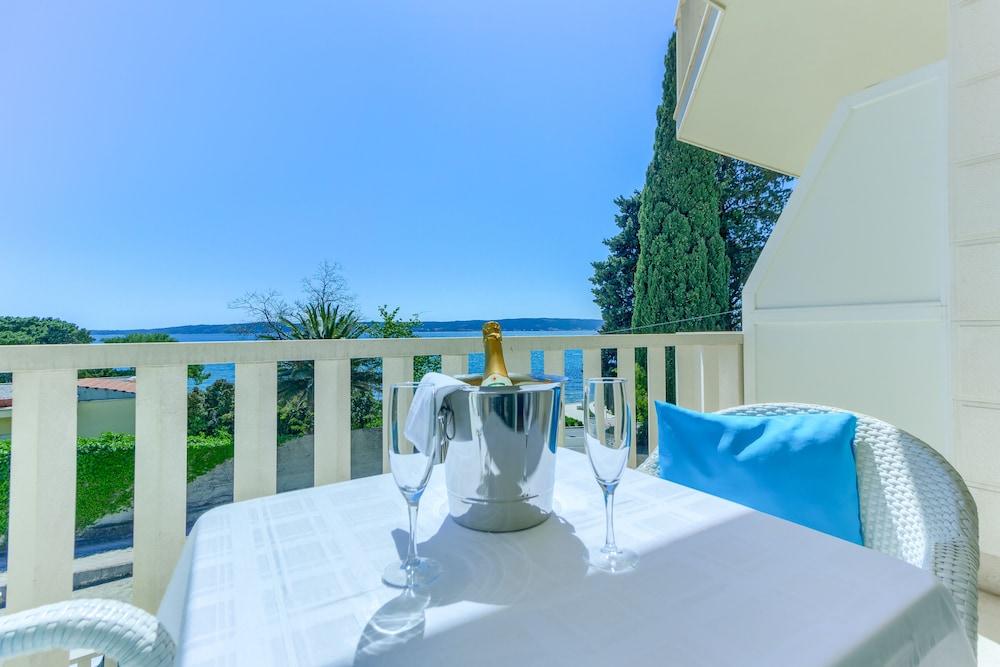 Hotel Villa Zarko Kaštel Stari Zewnętrze zdjęcie