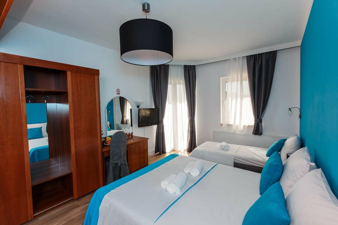 Hotel Villa Zarko Kaštel Stari Zewnętrze zdjęcie